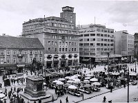 Trg bana Jelačića 1940. godine.jpg